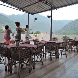 YOGA ESSENCE DINING Hall